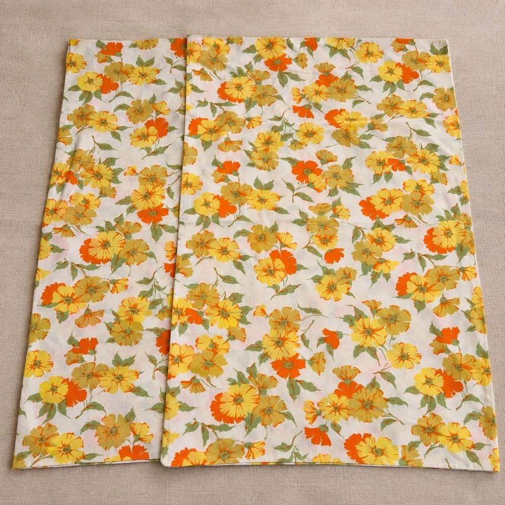 Vintage Fashion Manor Penn-Prest Floral Pillowcases Set of 2 Orange Yellow Retro